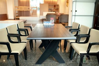 Bộ bàn ghế ngoài trời đẹp hiện đại 01