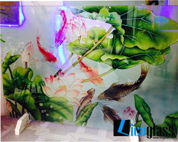Tranh kính nghệ thuật sen cá